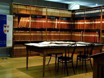 Ausstellung über die Geschichte des Grundbuchs und des Katasters 