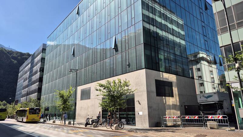IN BOZEN WIRD DAS LANDESGERICHT IN DIE SÜDTIROLER STRAẞE 50 UND DIE STAATSANWALTSCHAFT IN DIE RITTNER STRAẞE 13 VERLEGT