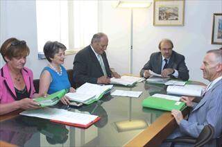 Via libera della giunta al contratto del personale