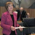 Bild: 321big_Assessora Stocker in Consiglio regionale (20.5.08)