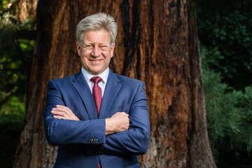 LOCHER: „DIE ZUKUNFT LIEGT IN IHREN HÄNDEN. GEHEN SIE WÄHLEN, ZUM WOHLE UNSERER GEMEINSCHAFT!“