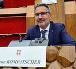 Bild: Kompatscher-in-aula_reference