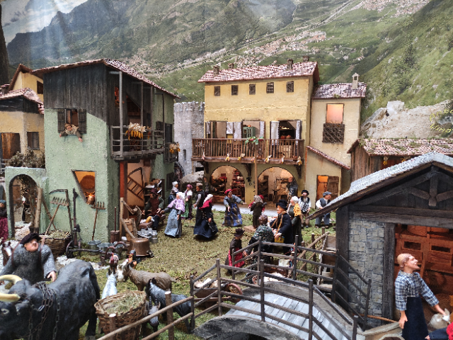 Bild: La piazza del borgo