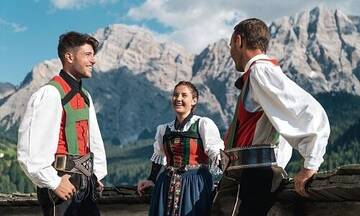 REGIONALREGIERUNG FÜHRT UNTERSTÜTZUNG DER SPRACHMINDERHEITEN FORT