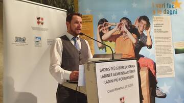 FASSATAL: DIE REGION FÖRDERT DEN SCHUTZ DER LADINISCHEN SPRACHE