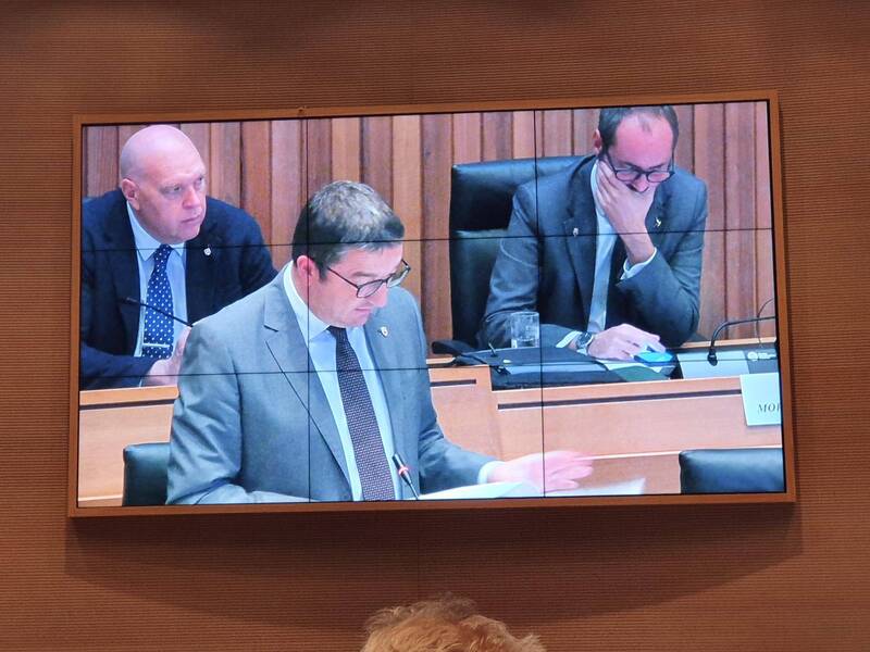 DIE REGION UNTERSTÜTZT DIE BEZIEHERINNEN DER HAUSFRAUENRENTE