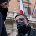 Bild: Maurizio Fugatti davanti a Montecitorio