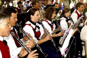 Beiträge für Sprachminderheiten und ihren Kulturinstituten