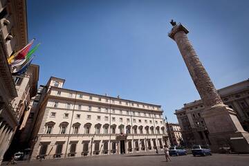 DER MINISTERRAT ERTEILT DER REGION DIE BEFUGNIS IN SACHEN BESTÄTIGUNG DER TARIFVERTRÄGE